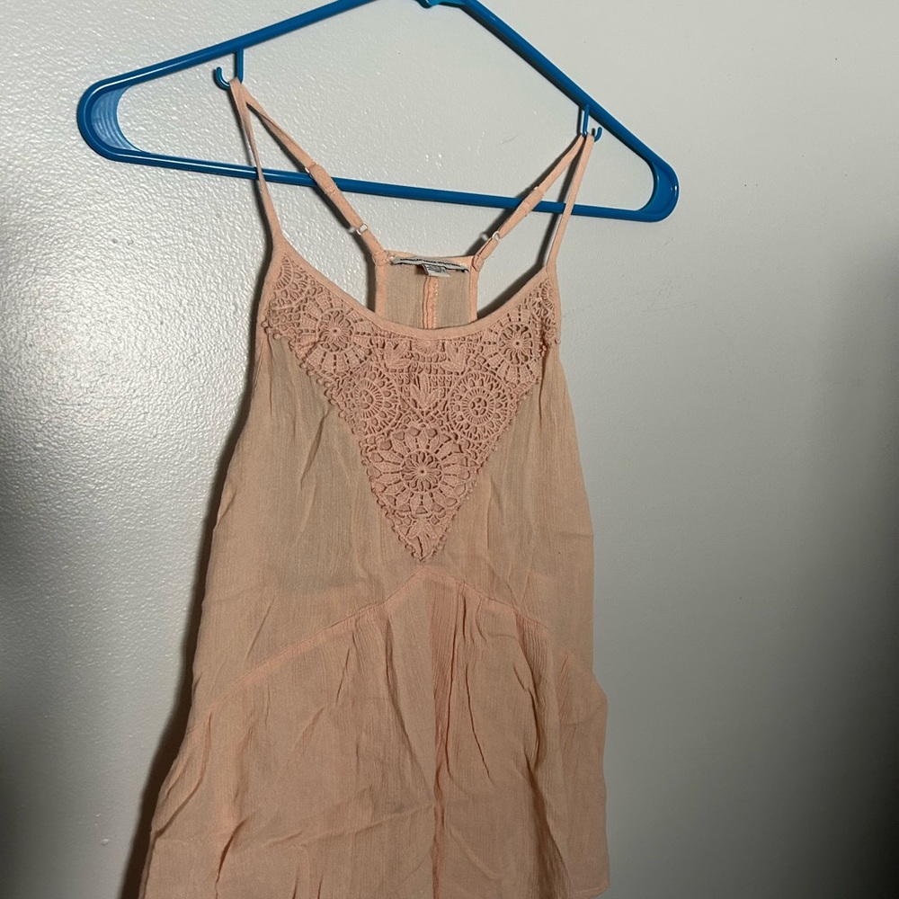 American Eagle peach lace top
